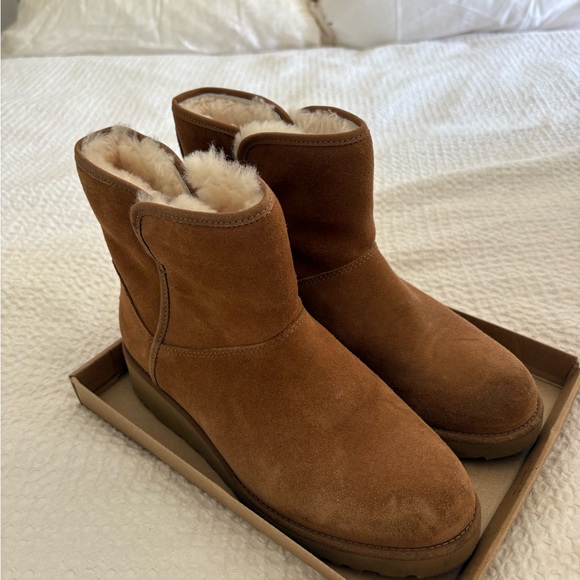 Ugg Boots Kristin Ankle Wedge Boot Women’s Size 7.5 - Picture 1 of 3